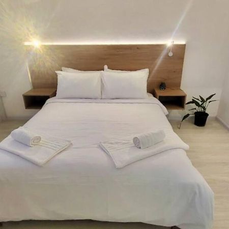 3 Bedroom Beachside Apartment - 30 Secs From Beach Flic-en-Flacq Zewnętrze zdjęcie