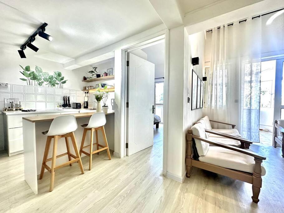 3 Bedroom Beachside Apartment - 30 Secs From Beach Flic-en-Flacq Zewnętrze zdjęcie